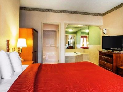 Quality Near Six Flags Hotel