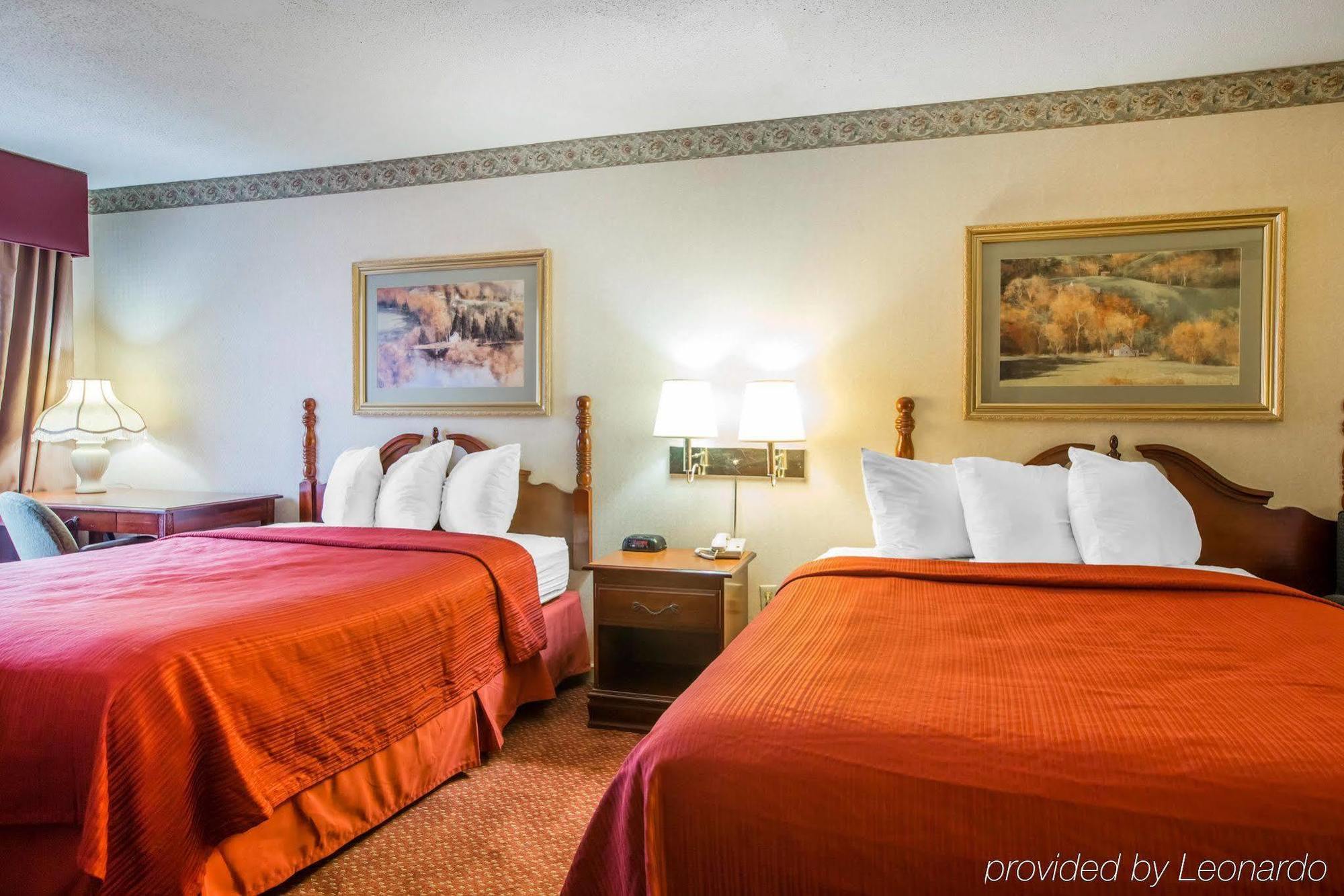 Hotel Quality Near Six Flags